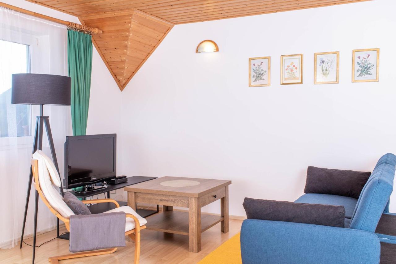 Park Apartman Heviz Luaran gambar