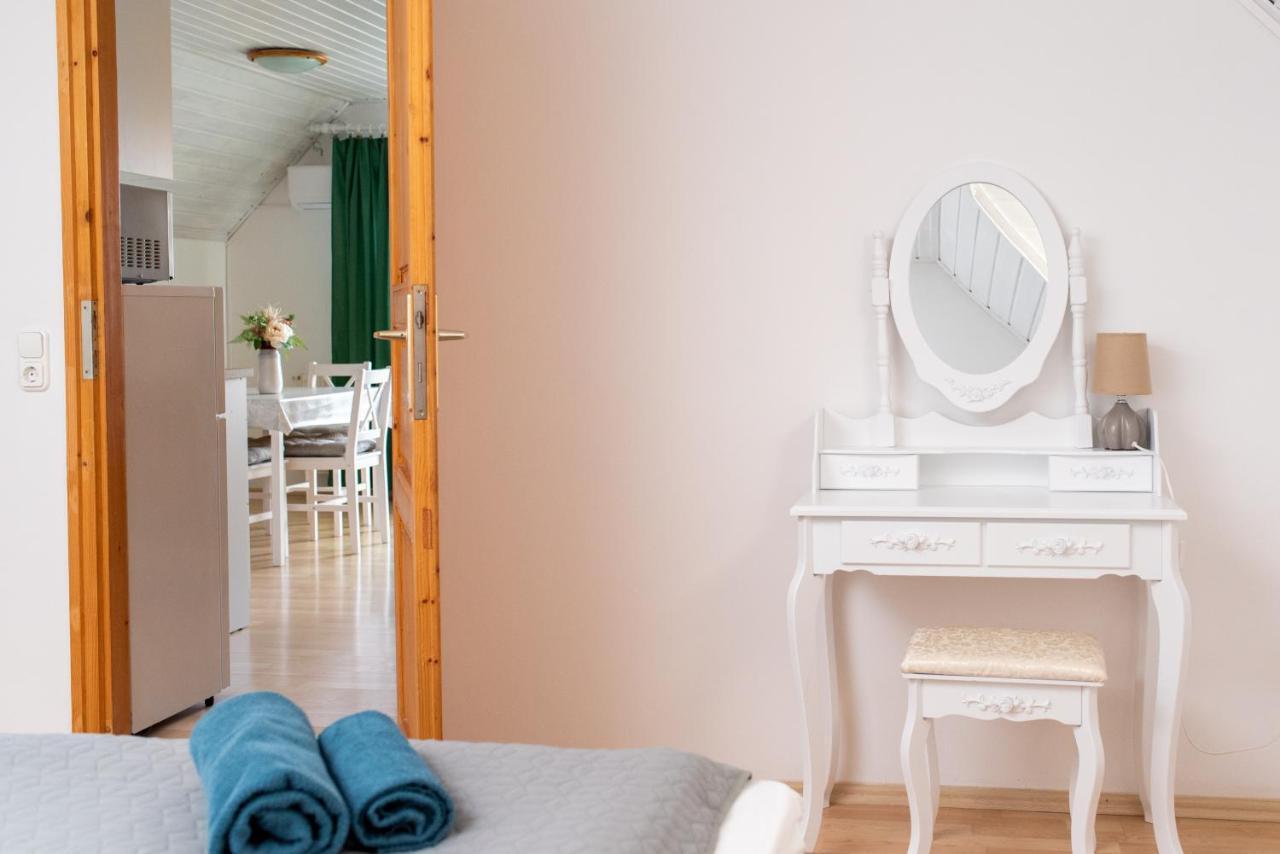 Park Apartman Heviz Luaran gambar