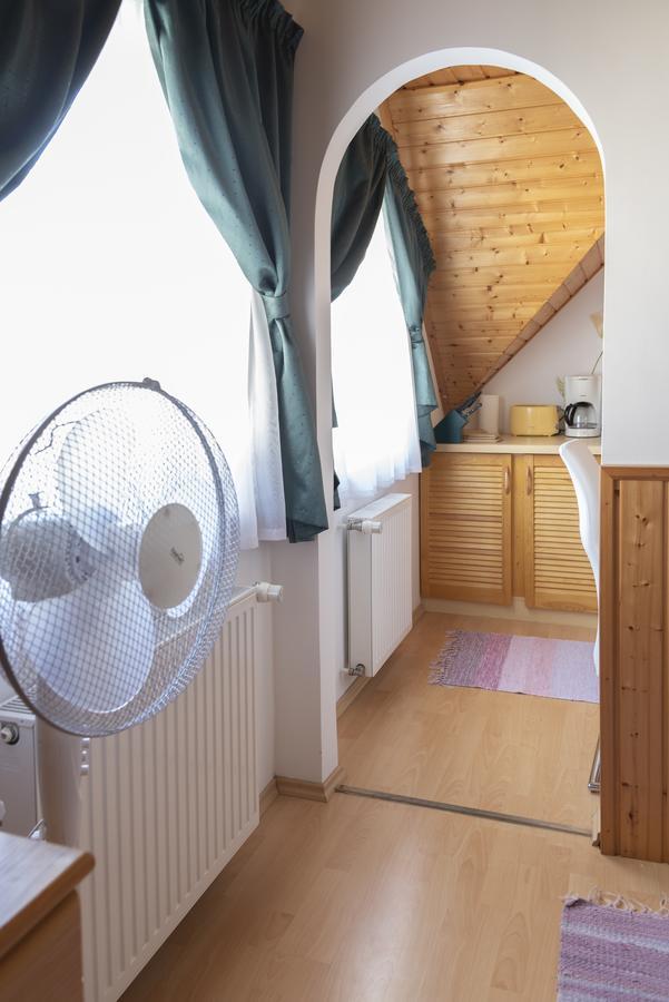 Park Apartman Heviz Luaran gambar